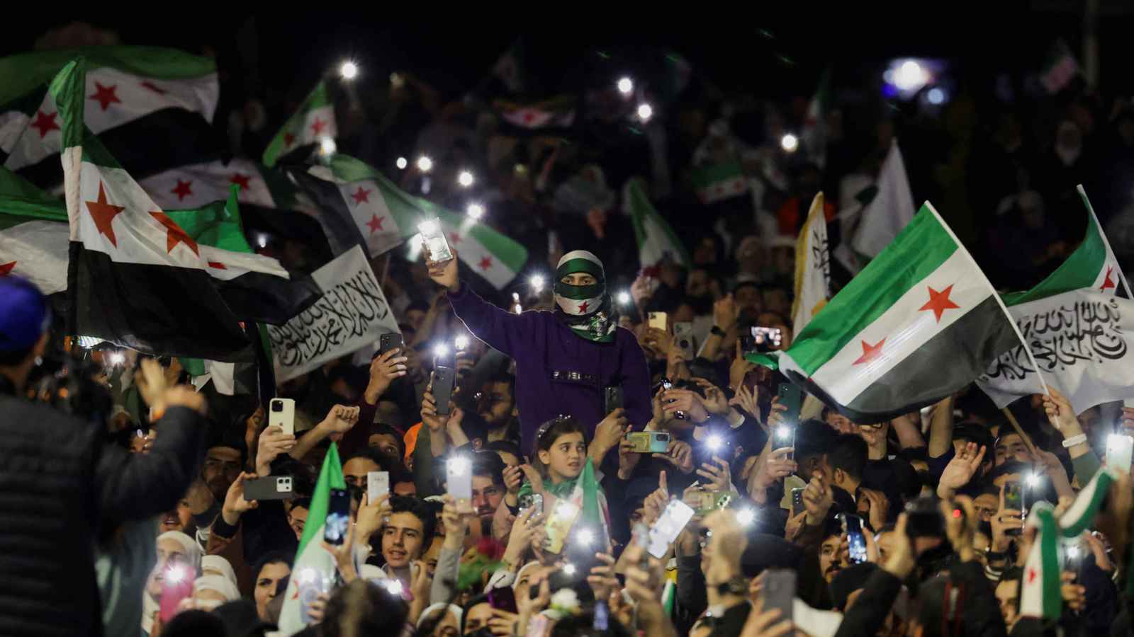 الحكومة السورية.. خطوة نحو عقد وطني جامع أم امتداد للسلطة القديمة؟