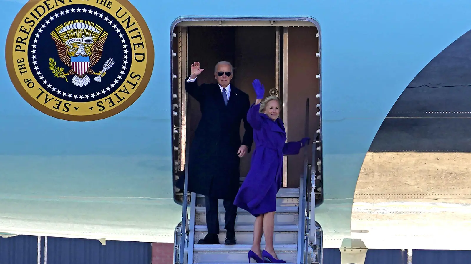 رسالة في درج المكتب البيضاوي.. آخر توصيات بايدن لترامب