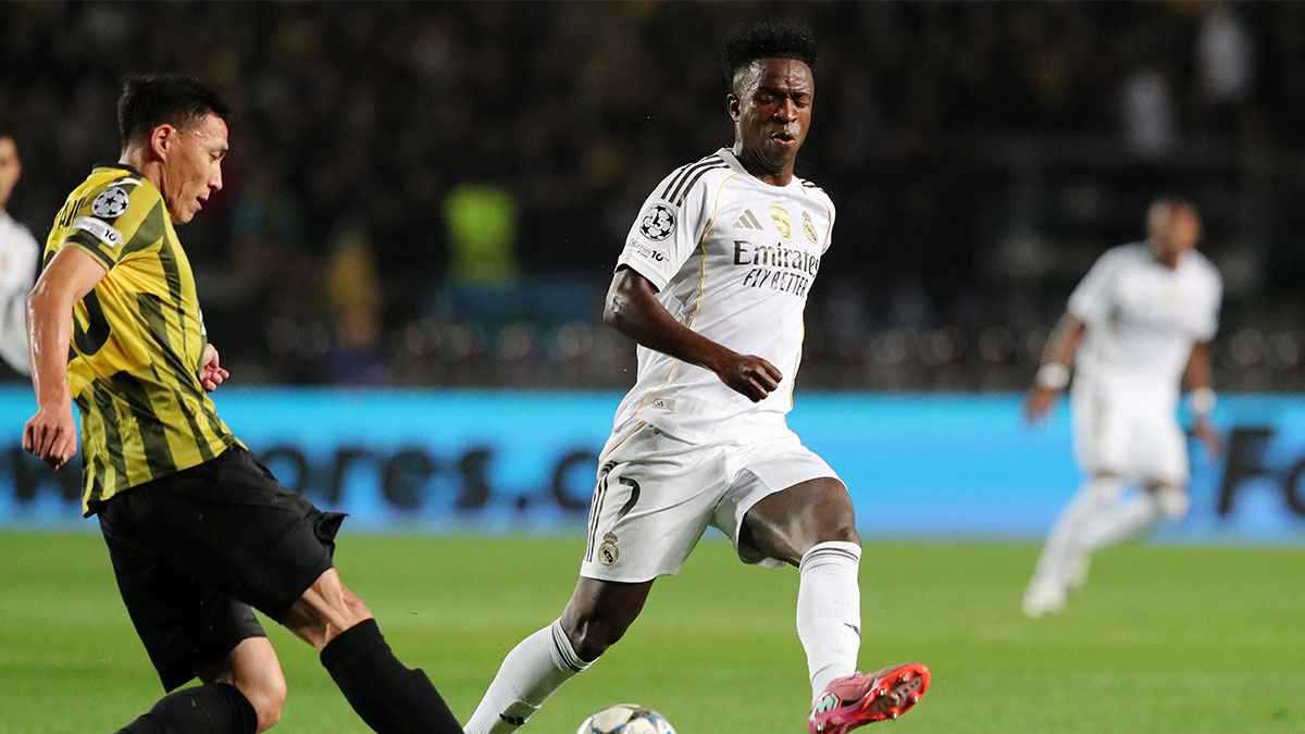 سر اعتذار فينيسيوس جونيور لرودريغو في غرفة الملابس