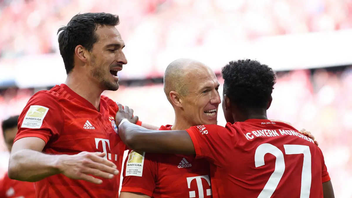 بايرن ميونخ يحرز لقب الدوري الألماني للمرة السابعة على التوالي