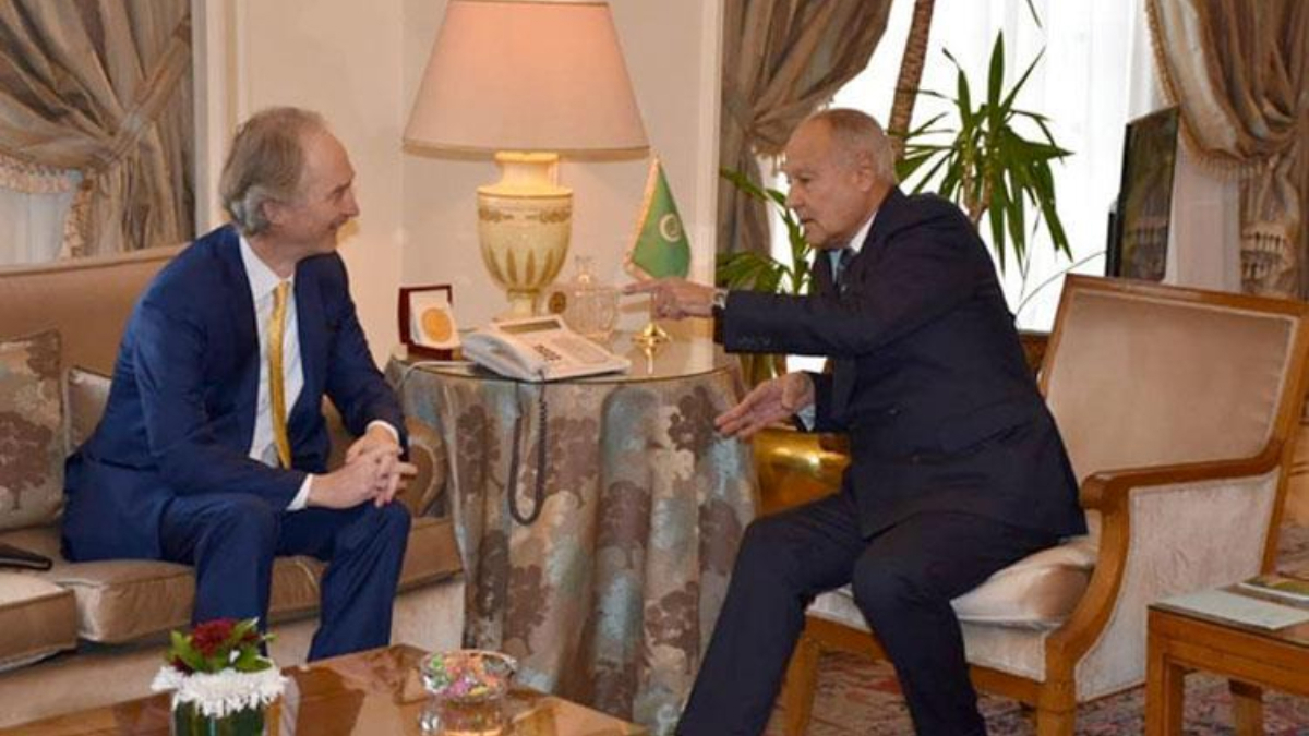 بيدرسون وأبو الغيط يبحثان نتائج الاتصالات العربية والدولية بشأن سوريا‎ (فيديو)