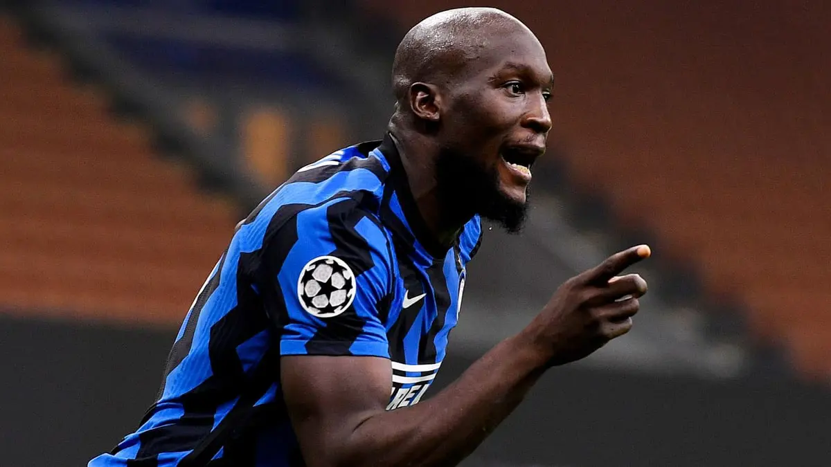 مقابل 8 ملايين يورو.. إنتر ميلان يقترب من إعادة لوكاكو