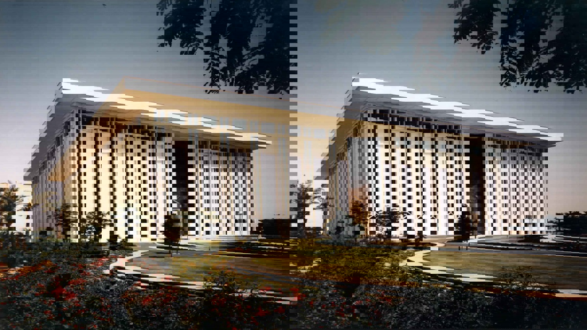 المركزي السعودي يطبق إجراءات العمل عن بعد للبنوك