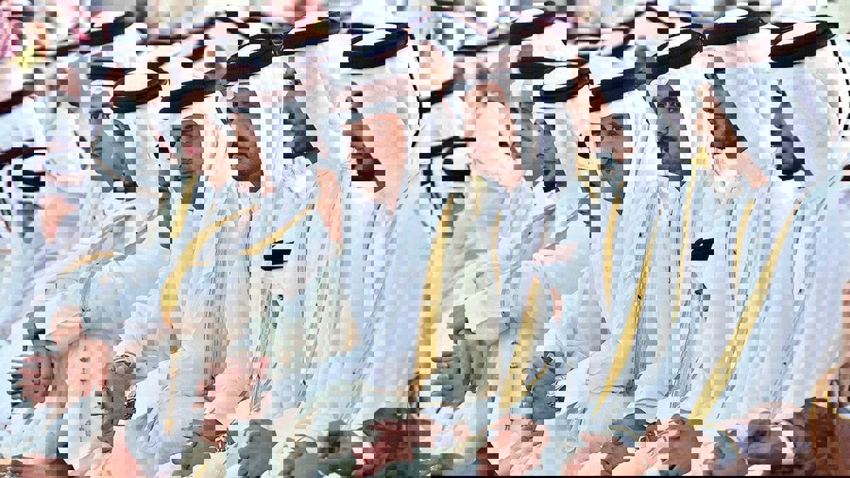 أفراد من الأسرة الحاكمة في قطر ينتقدون المحتجين على قانون الانتخابات