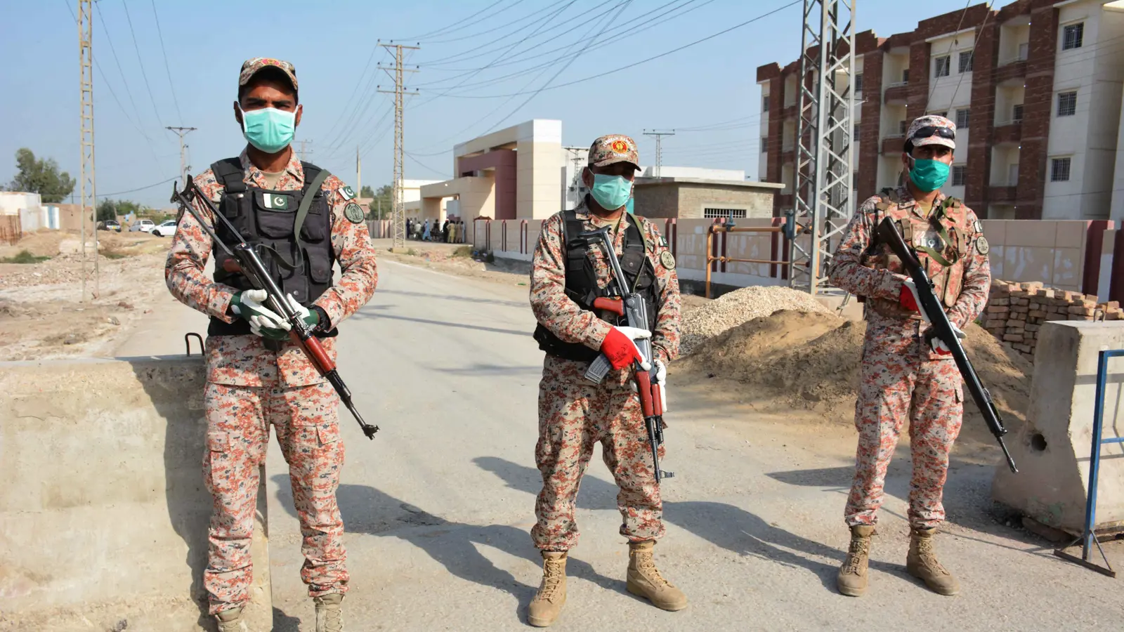 باكستان تنفي إجراء عملية مشتركة مع إيران ضد "جيش العدل"