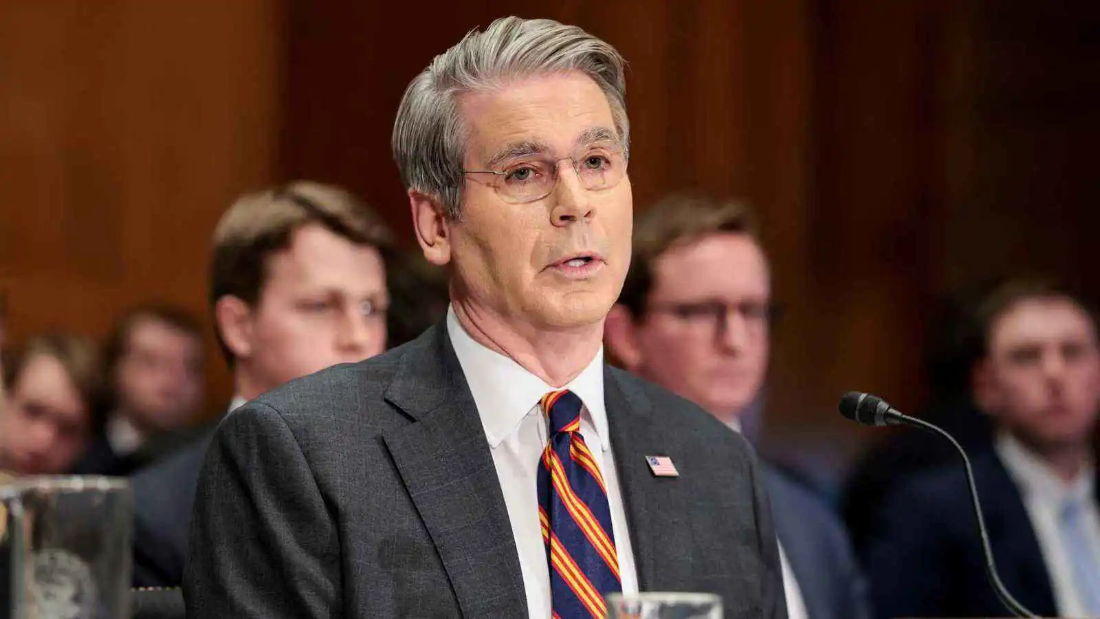 وزير الخزانة الأمريكي: قد نرفع عقوبات عن النفط الروسي