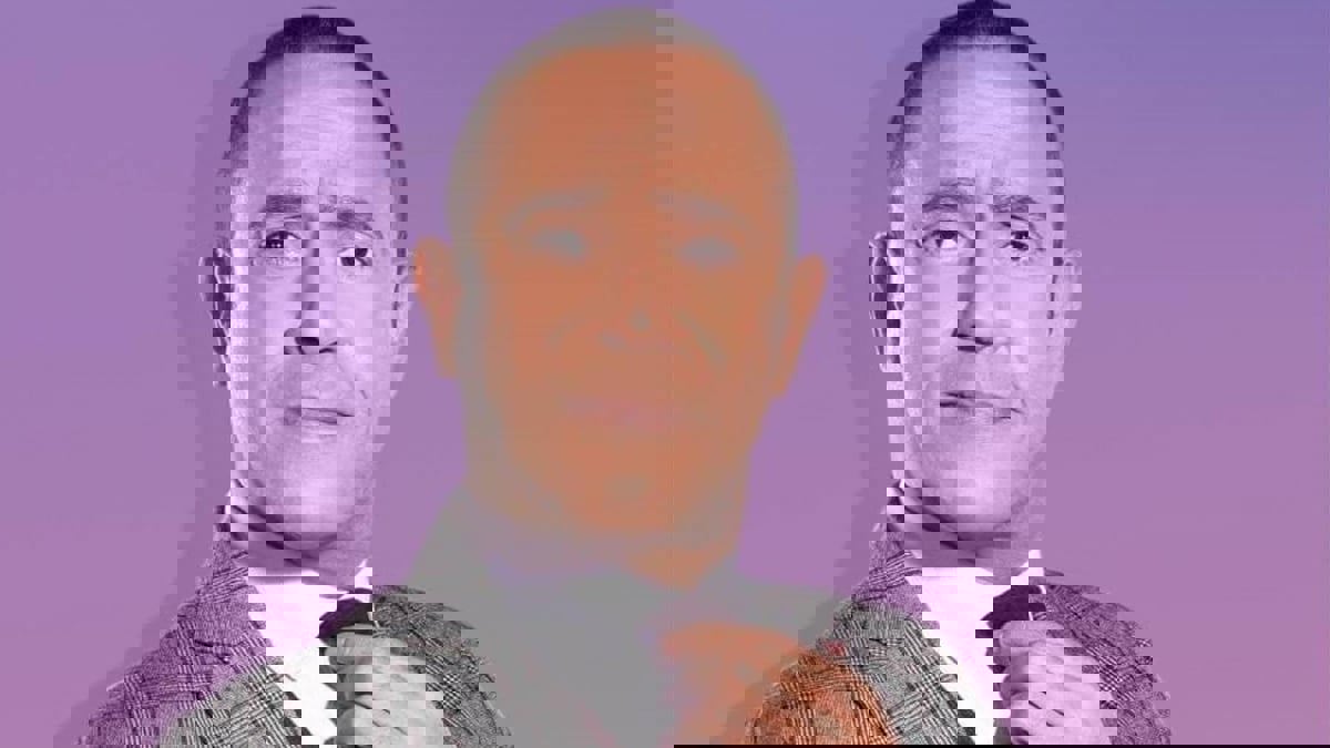 الفنان المصري أشرف عبد الباقي "طبيب نفسي" في مسلسل "أنا وهي"