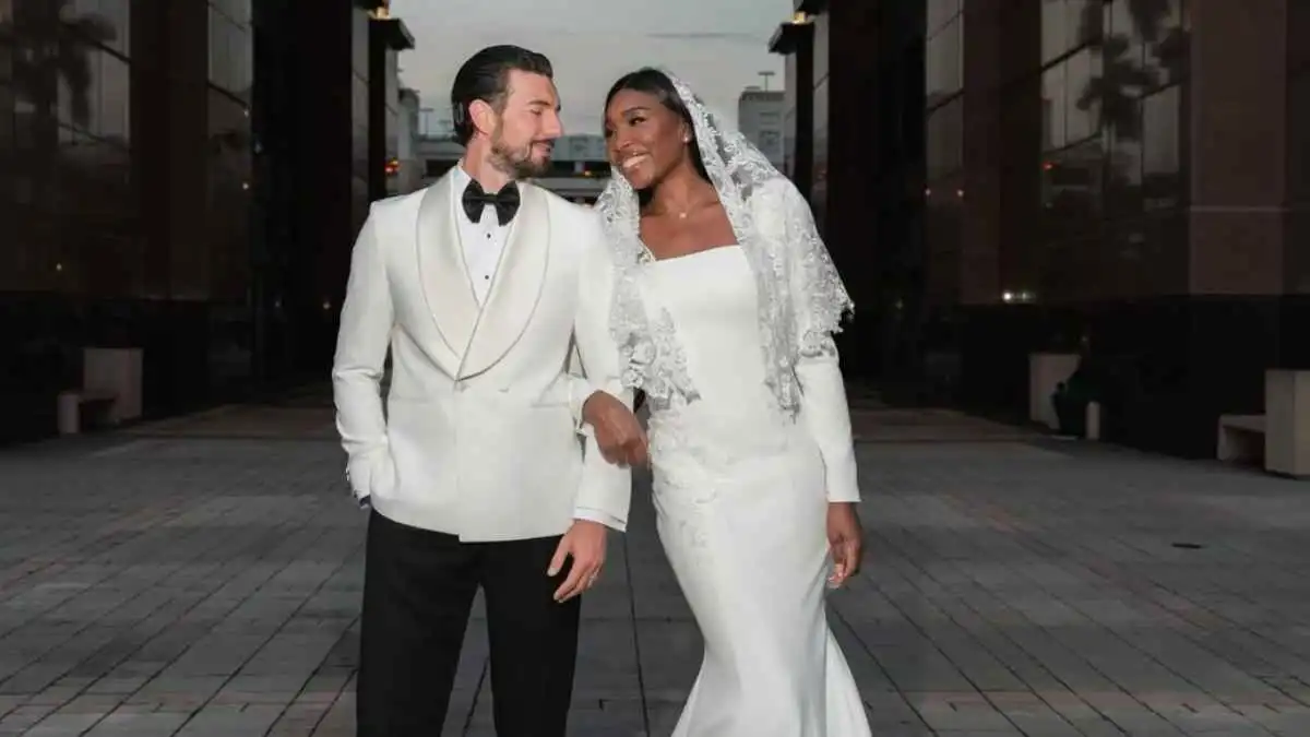 نجمة التنس فينوس ويليامز تعلن زواجها من أندريا بريتي (صور)