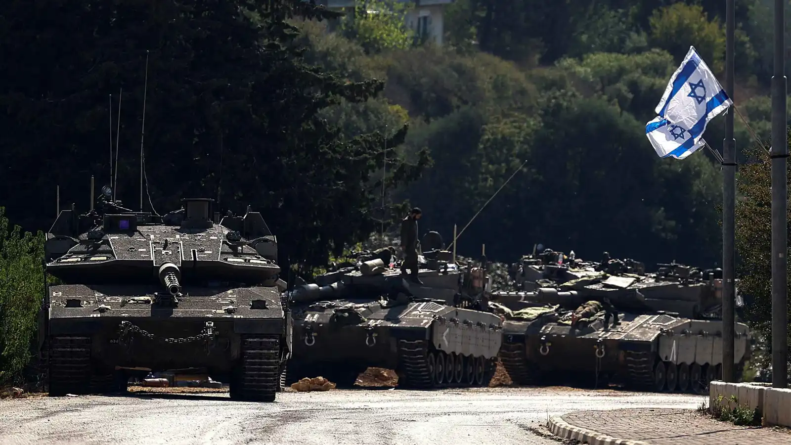 نذُر المواجهة تتصاعد.. إسرائيل تجري "محاكاة" لحرب وشيكة مع حزب الله