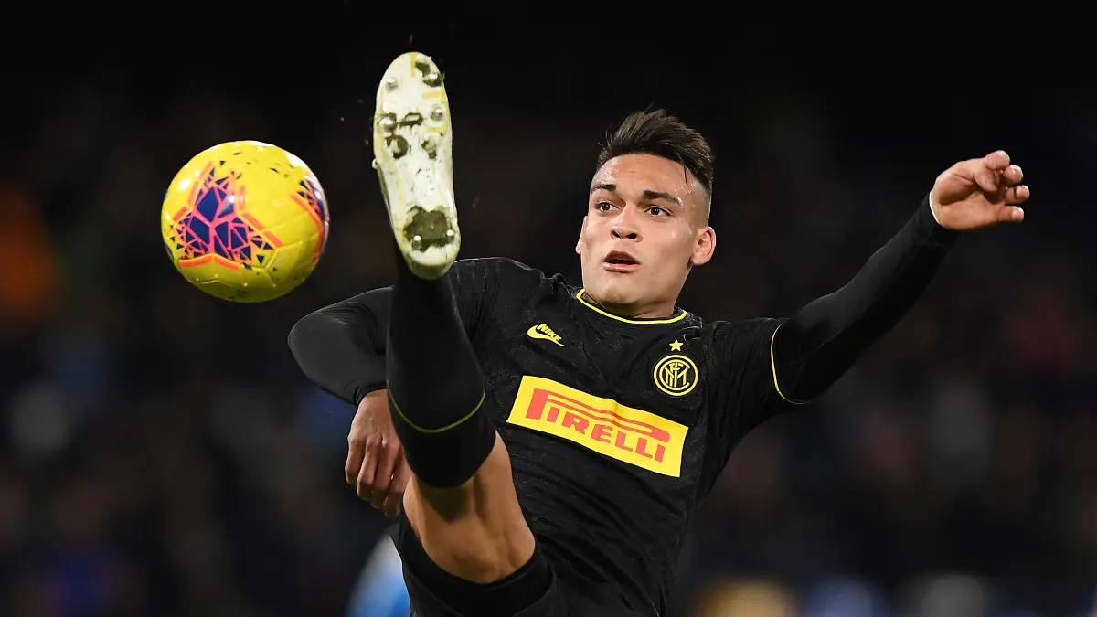 صحيفة: اتفاق بين برشلونة وإنتر ميلان بشأن صفقة لاوتارو مارتينيز