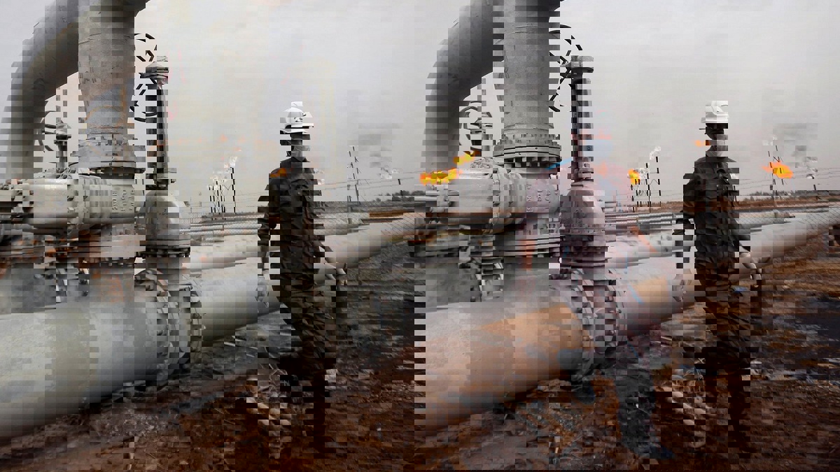 النفط يمحو بعض المكاسب بفعل مخاوف من تراجع اقتصادي بسبب كورونا