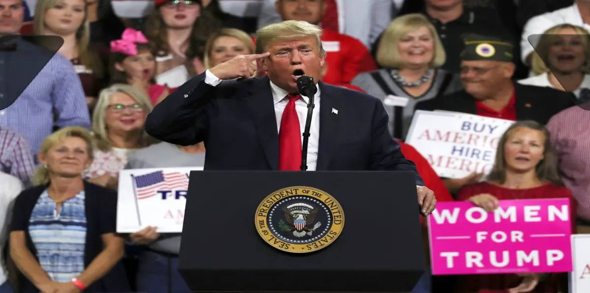 صحيفة أمريكية: ترامب ساعد والديه على التهرب من الضرائب