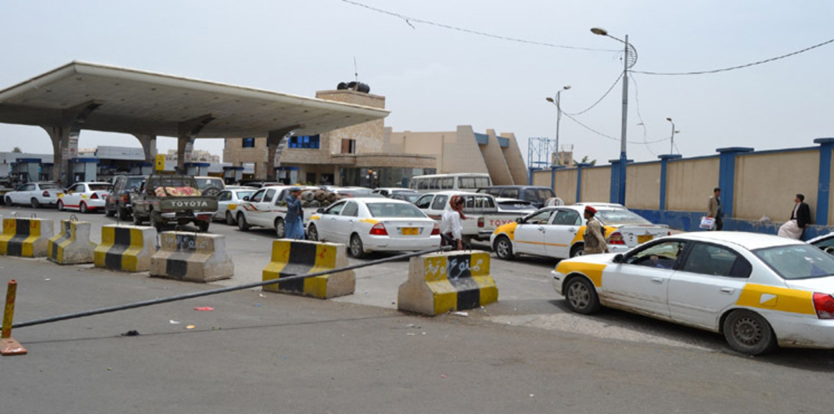 الحكومة اليمنية: انفراج تدريجي بأزمة الوقود في عدن‎