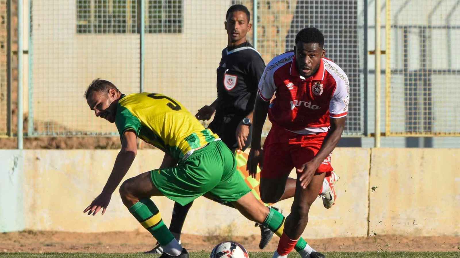 انتصارات بالجملة "خارج الملعب".. حمى الاعتراضات تفجّر أزمة كبرى بالدوري التونسي