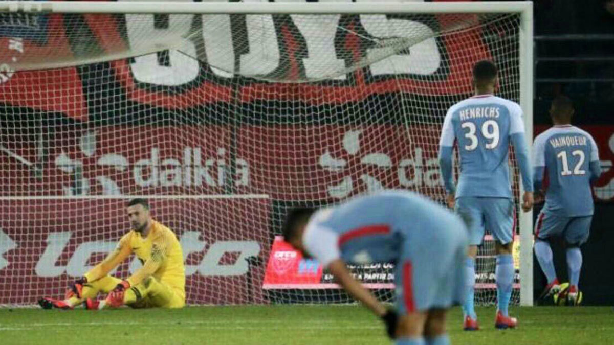 موناكو يواصل الانهيار بالدوري الفرنسي عقب رحيل مدربه تييري هنري