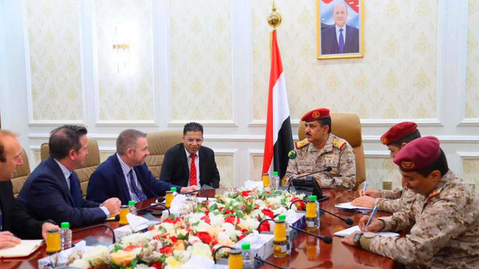 وزير يمني: الحوثيون يجندون عناصر من "حركة الشباب" الصومالية والأفارقة