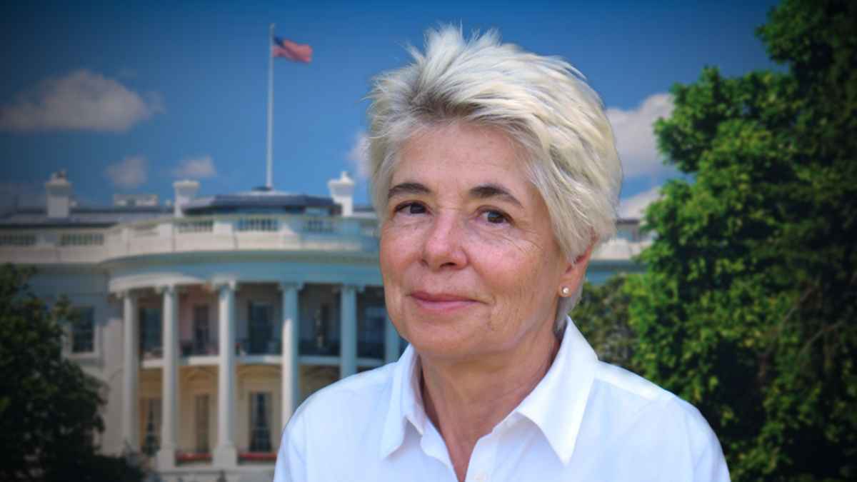 صحافية أمريكية تتحدث لـ"إرم نيوز" عن أسباب هزيمة هاريس