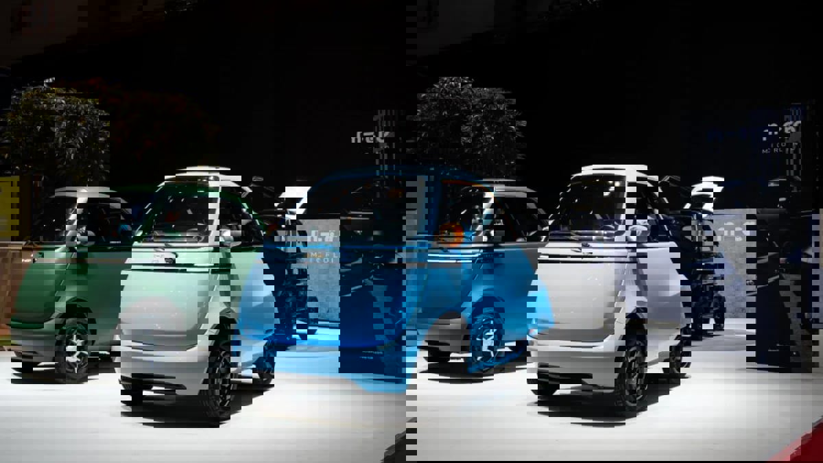 "مايكرولينو لايت".. سيارة لمحبي "السكوتر" الكهربائي (فيديو إرم)