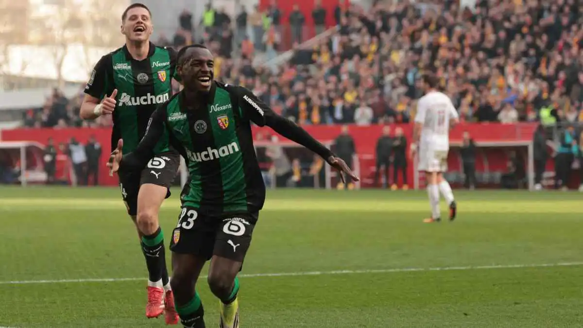 أول تعليق من سعود عبد الحميد بعد تسجيل هدفه التاريخي في الدوري الفرنسي