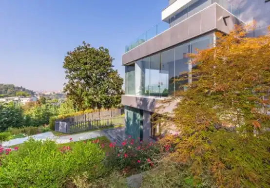 قصر رونالدو وجورجينا