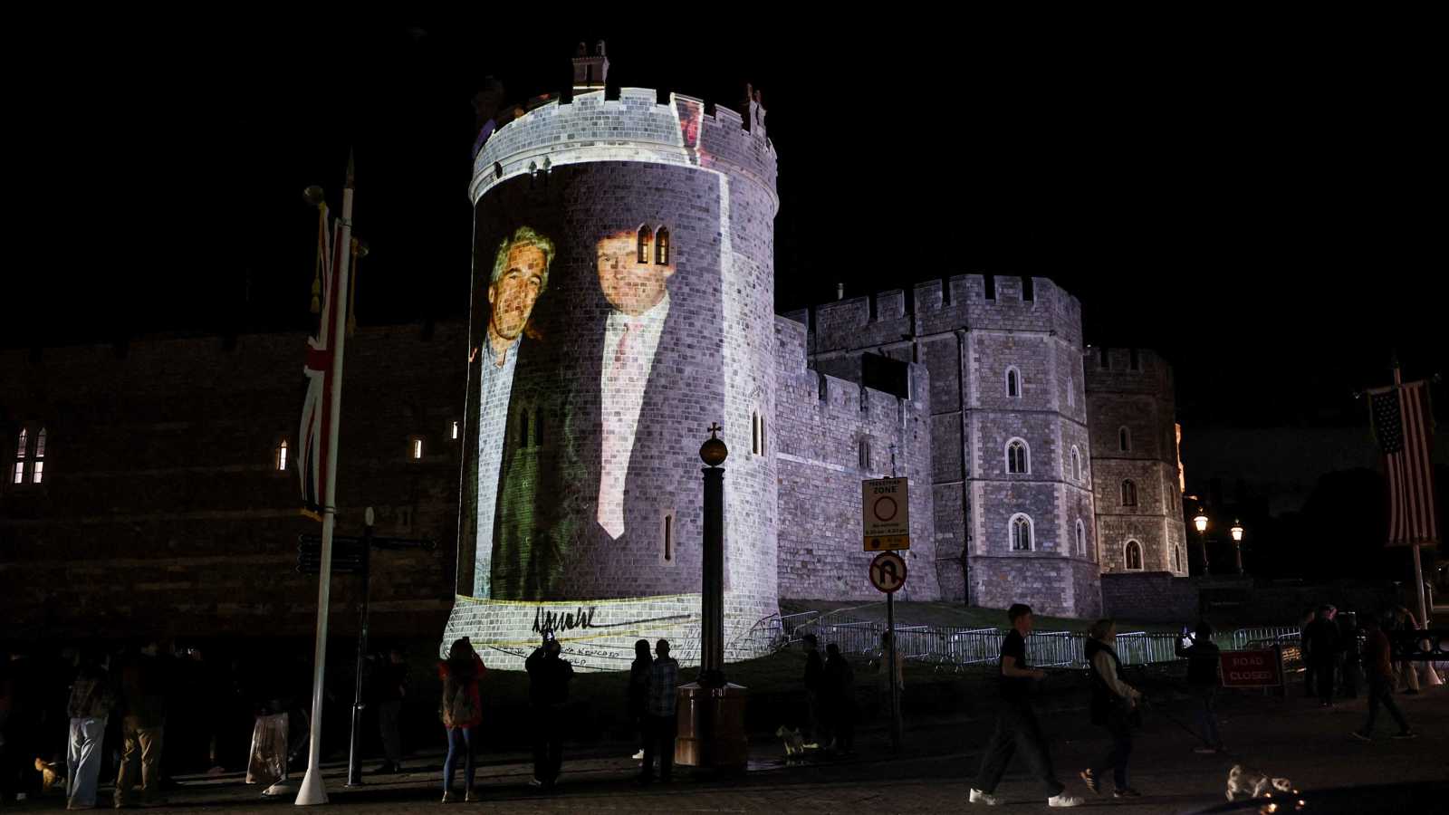 صور صادمة.. ترامب وإبستين يظهران معًا على جدران قلعة وندسور