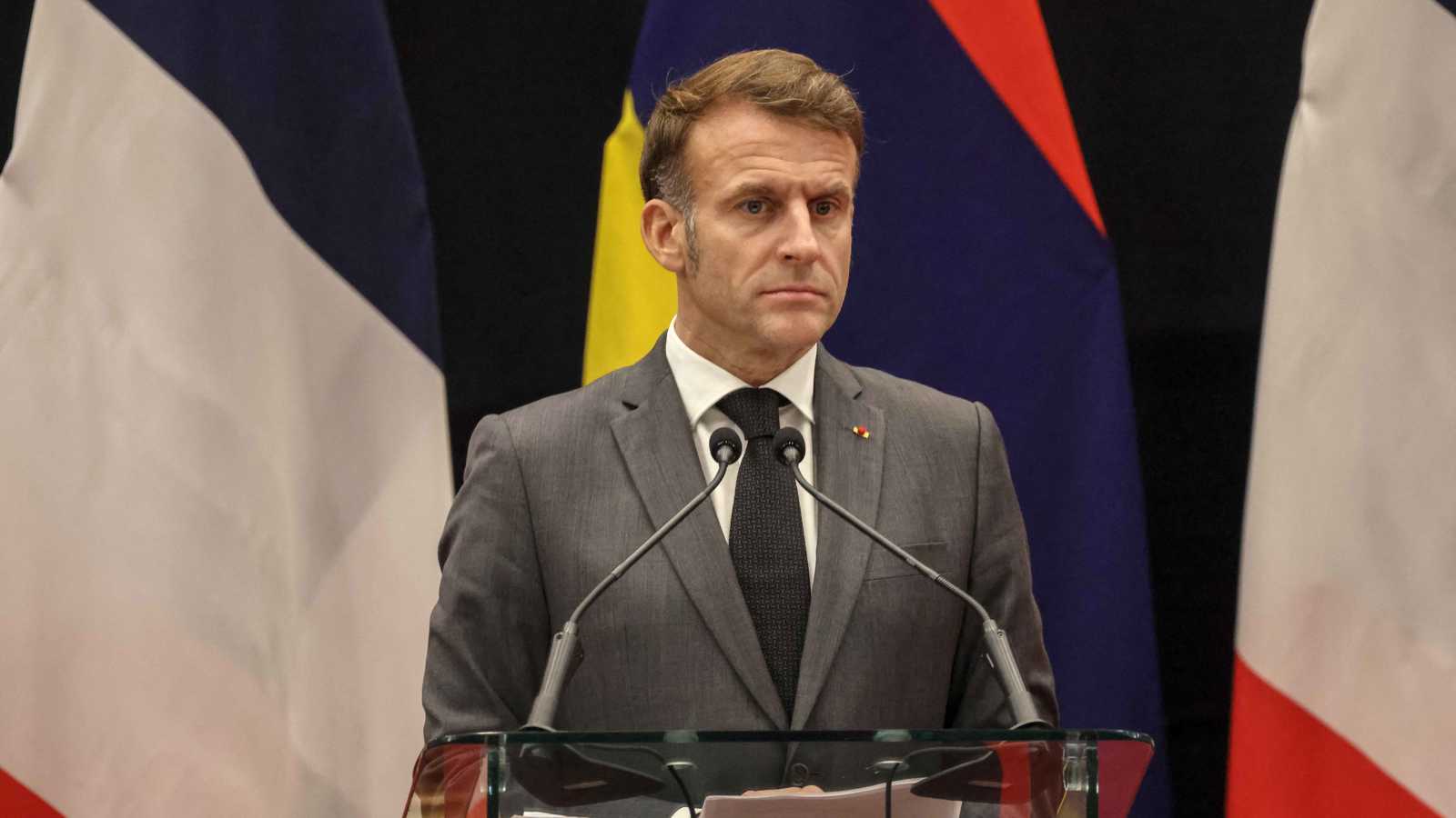 مع استمرار "مشاعر الاستياء" تجاه فرنسا.. ماكرون يبدأ جولته الأفريقية