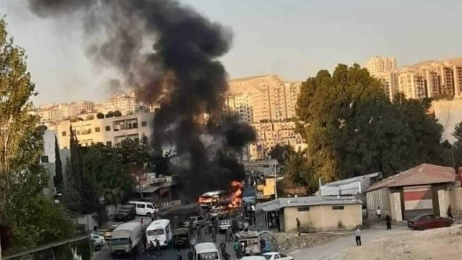 إعلام عبري: 6 غارات إسرائيلية استهدفت مواقع عسكرية بريف دمشق