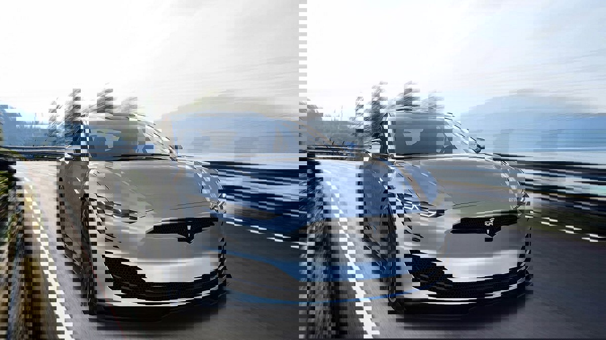 انفجار إحدى سيارات "تسلا" في شنغهاي الصينية 