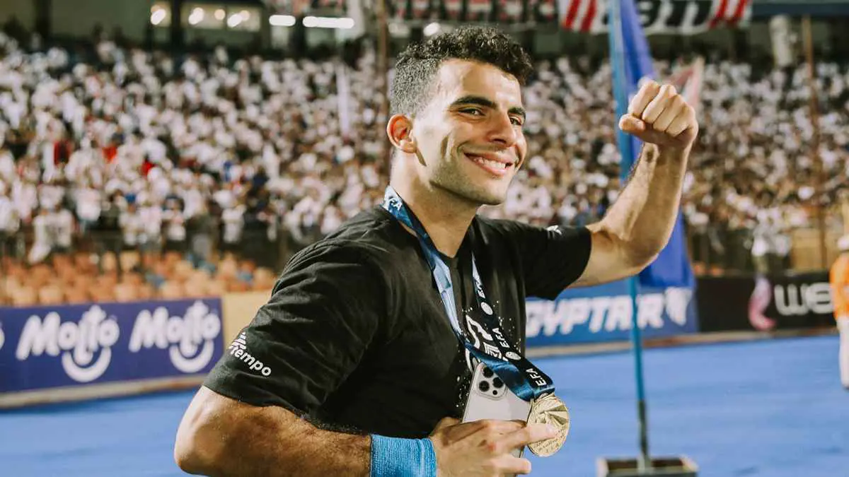 مشجع يهدد زيزو حال رحيله عن الزمالك.. والأجهزة الأمنية تفحص التهديد