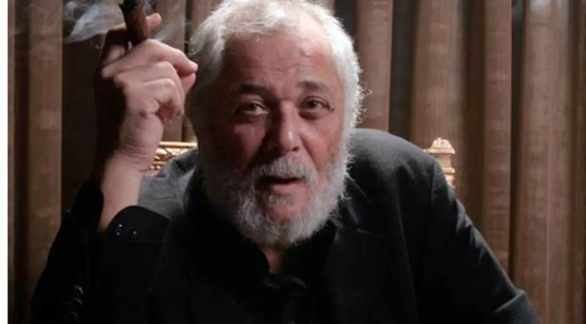 محمود عبد العزيز: كنت أحلم بتجسيد الملك فاروق