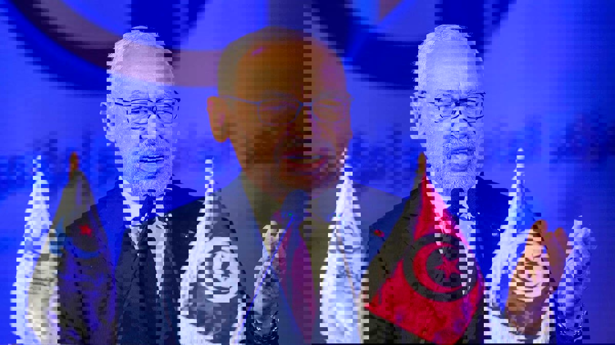 رئيس البرلمان التونسي الغنوشي يرفض تعطيل المجلس عاما آخر