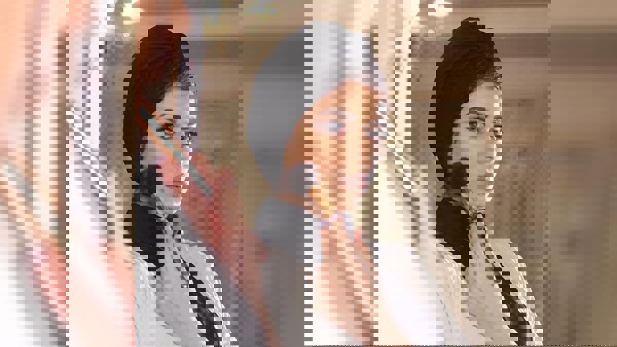 مجددا.. نجلاء عبد العزيز تثير جدلا بظهورها من دون حجاب