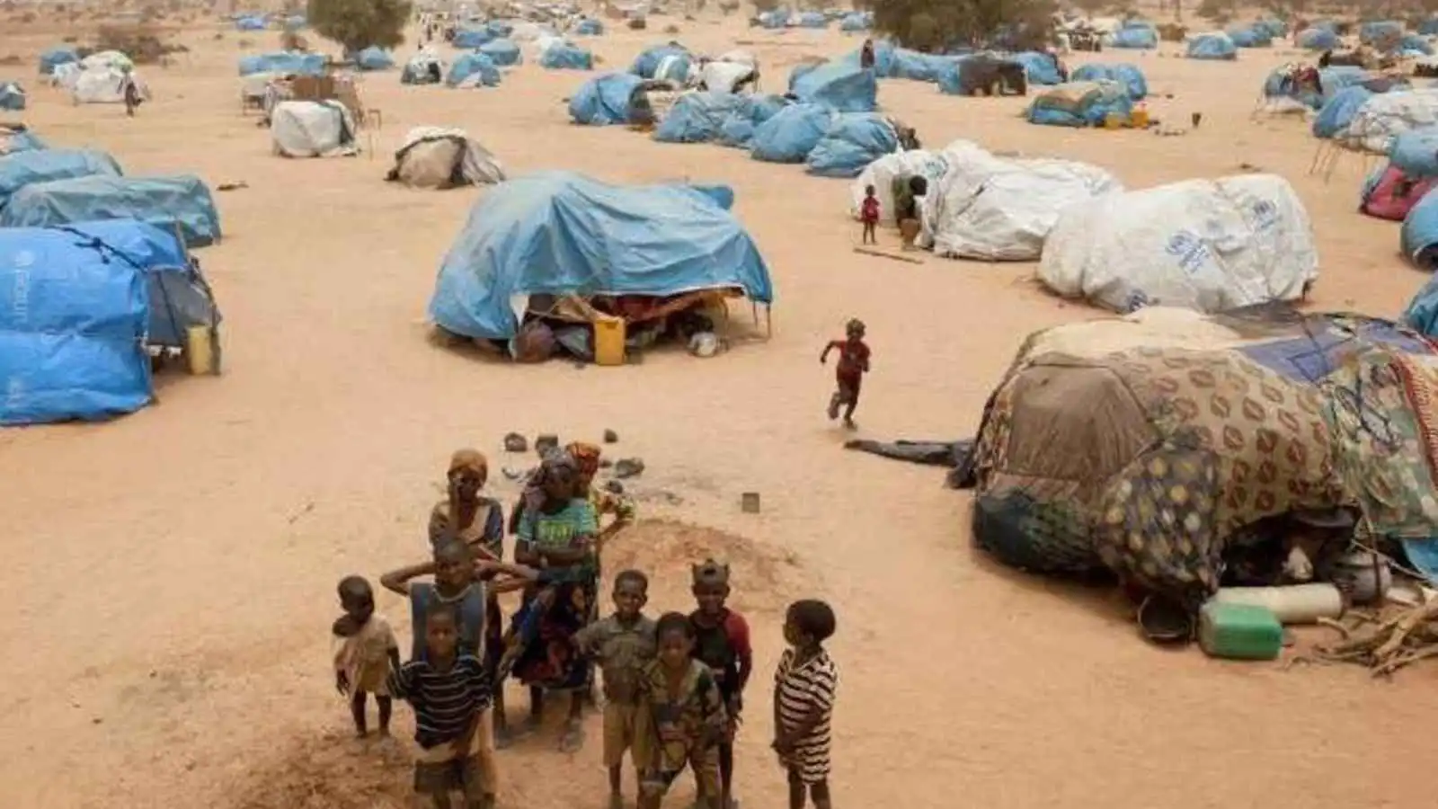 مع استمرار حصار باماكو.. موريتانيا وساحل العاج تتأهبان لمواجهة أزمة نازحين