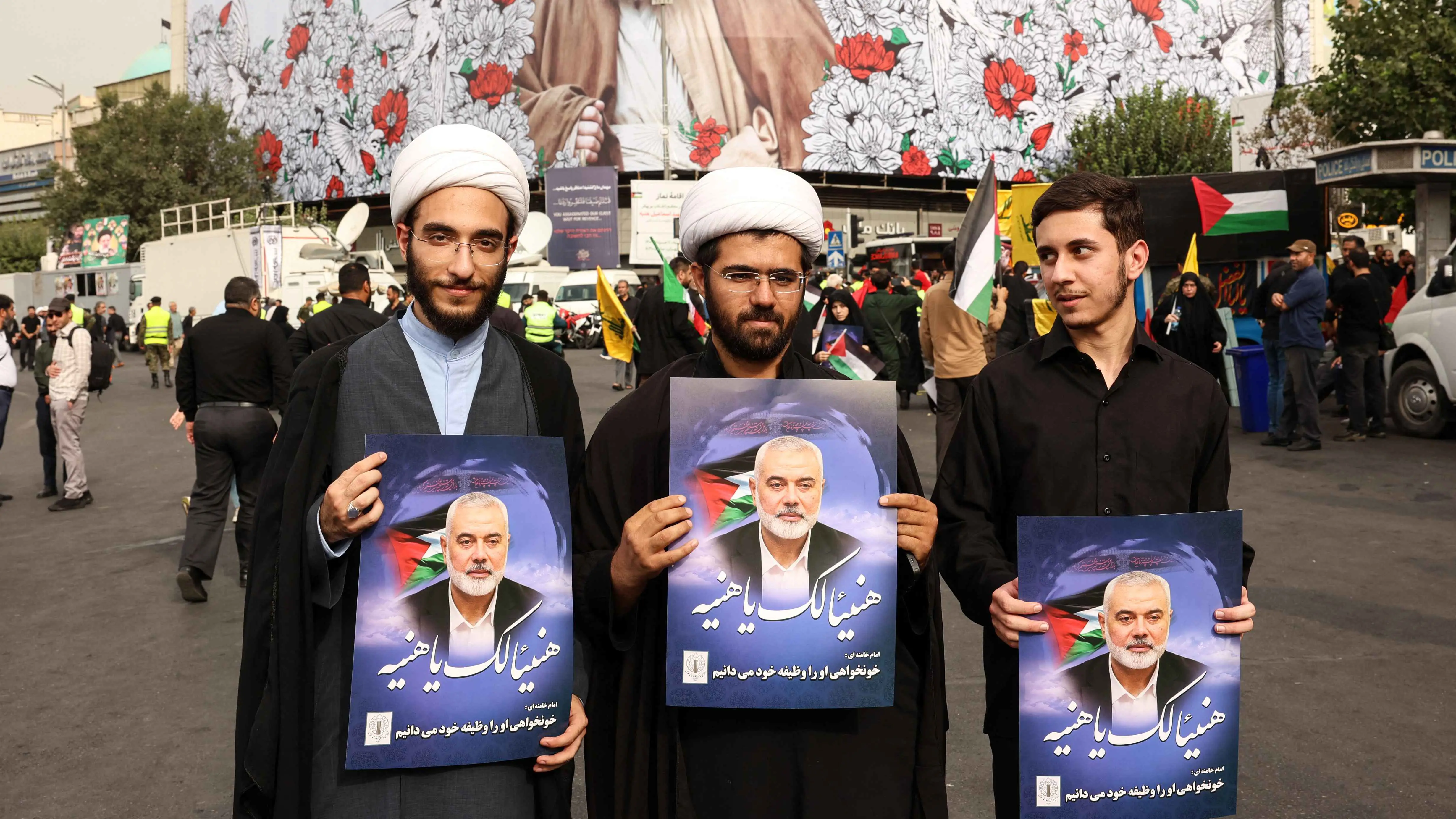 إيران.. خطباء الجمعة يحذرون من "عدم الرد" على إسرائيل