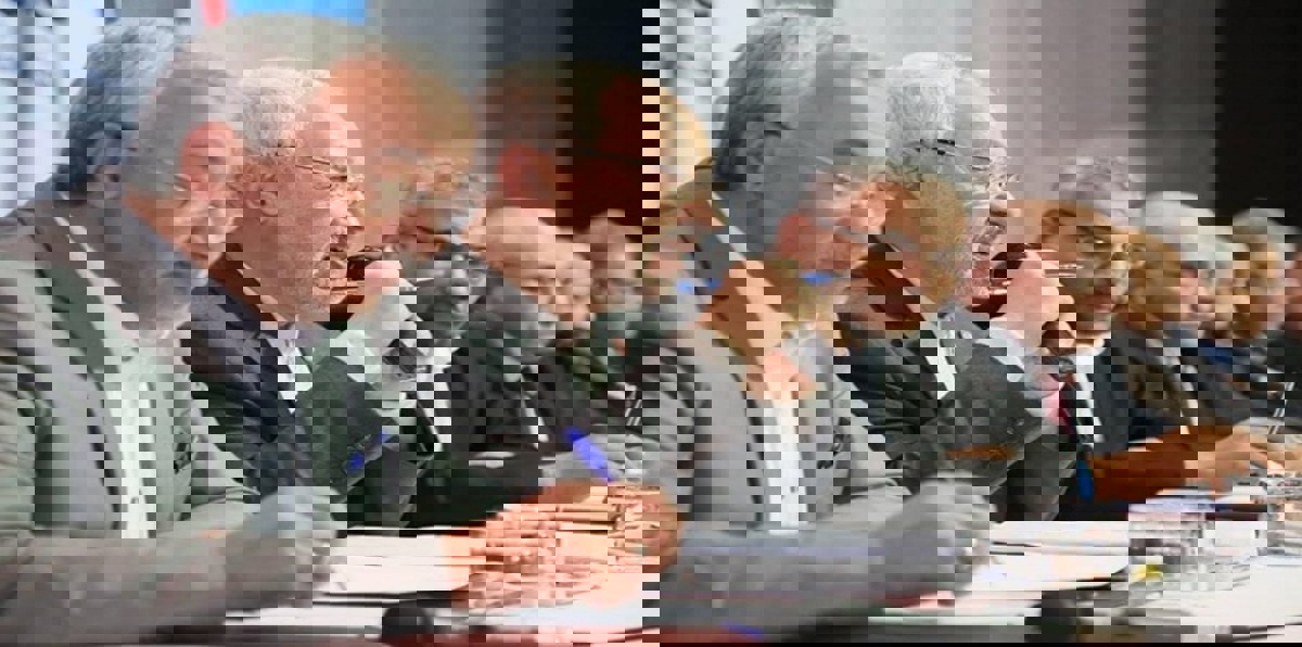 حركة النهضة التونسية: مباحثات الغنوشي وبوتفليقة تحت أعين السبسي