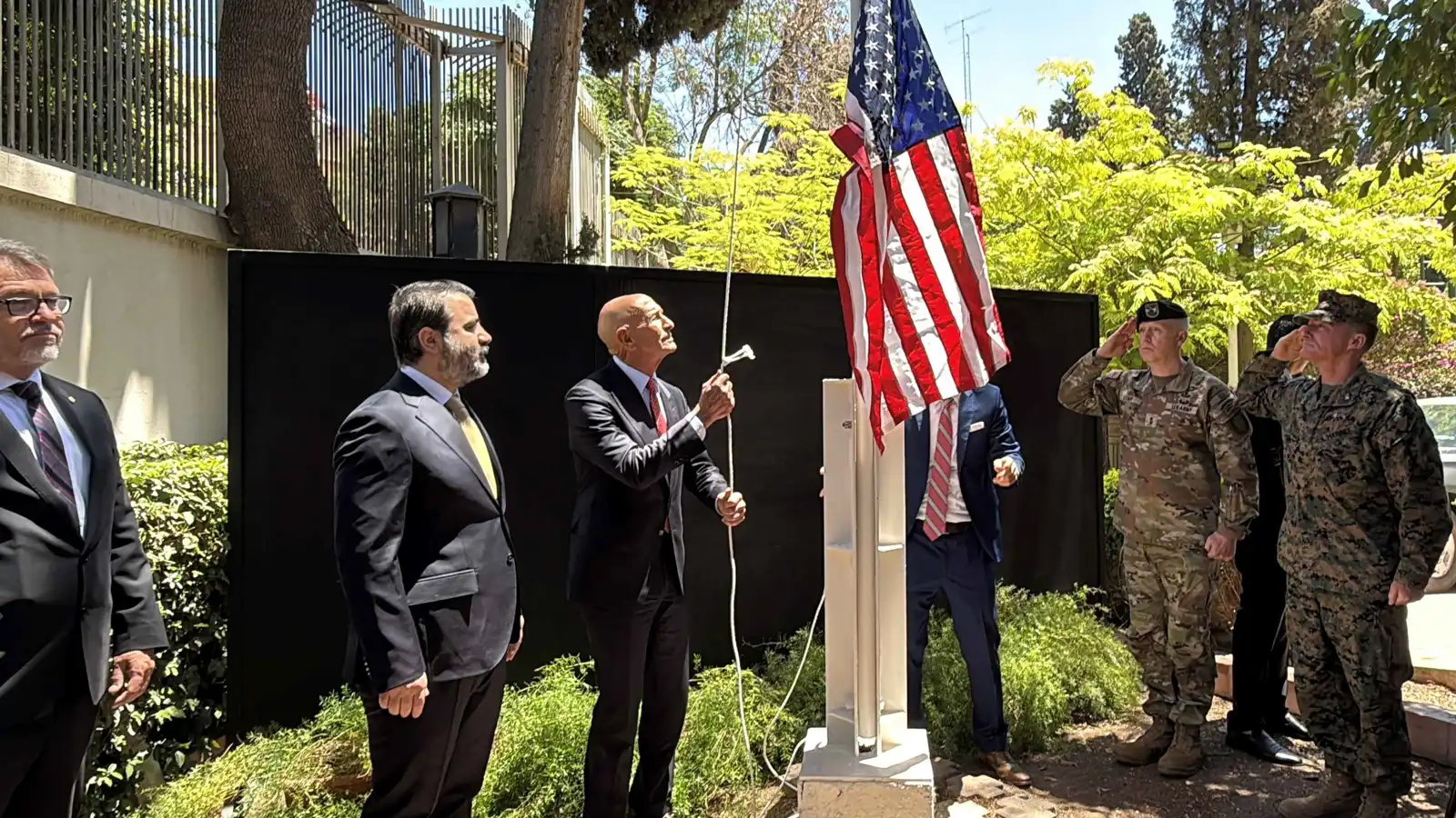 ورقة ضغط ورسائل مزدوجة.. ماذا يعني إنهاء واشنطن "الحماية المؤقتة للسوريين"؟