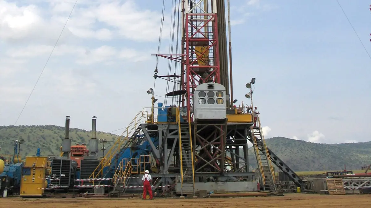 حلم أوغندا بـ"مليارات النفط" يصطدم بمحاذير بيئية

