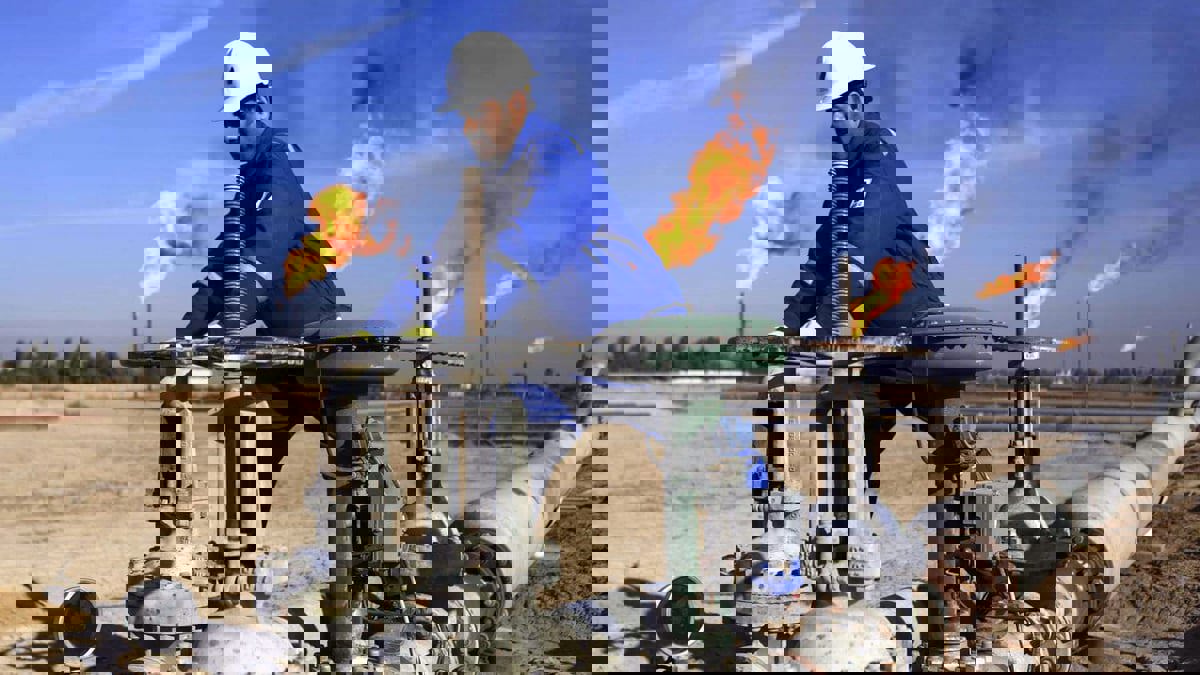 العراق يوافق على دخول شركة النفط الوطنية شريكا ممولا مع "توتال" بمشروعها في البصرة