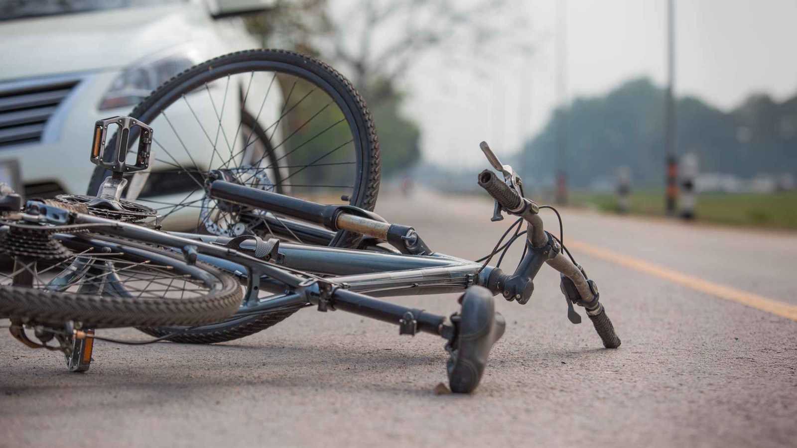 نجاة طفل من موت محقق بسبب "لعبة" ليست في الحسبان (فيديو)