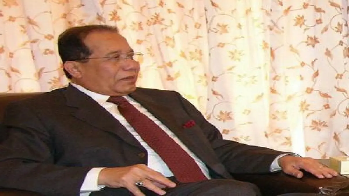 وفاة رئيس الوزراء اليمني الأسبق عبدالقادر باجمال عن عمر 74 عاما