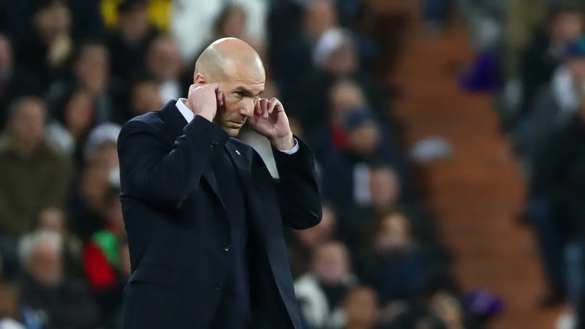 مباراة ريال مدريد وبرشلونة.. تقرير يكشف تعديلات زيدان على تشكيلة الكلاسيكو