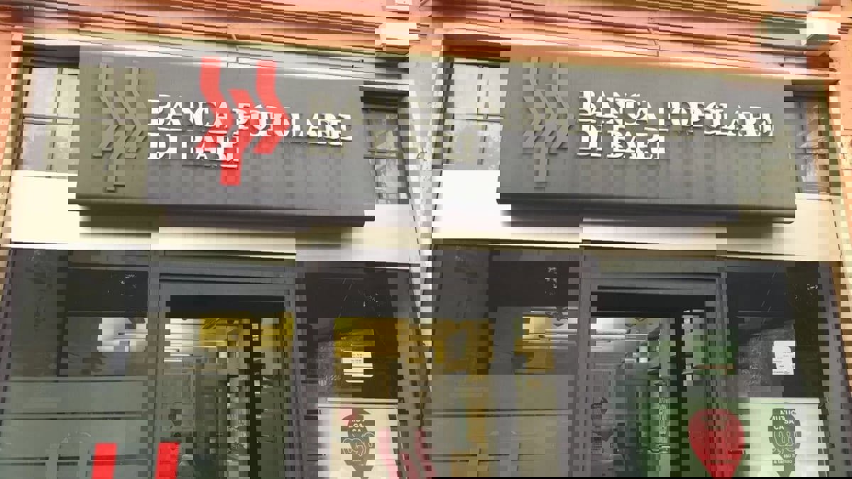 الشرطة الإيطالية تصادر مجموعة أثرية قيمة مخبأة بمقر بنك