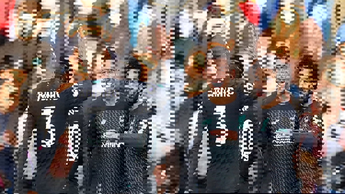 يورغن كلوب يعلن انتهاء أزمة محمد صلاح وساديو ماني