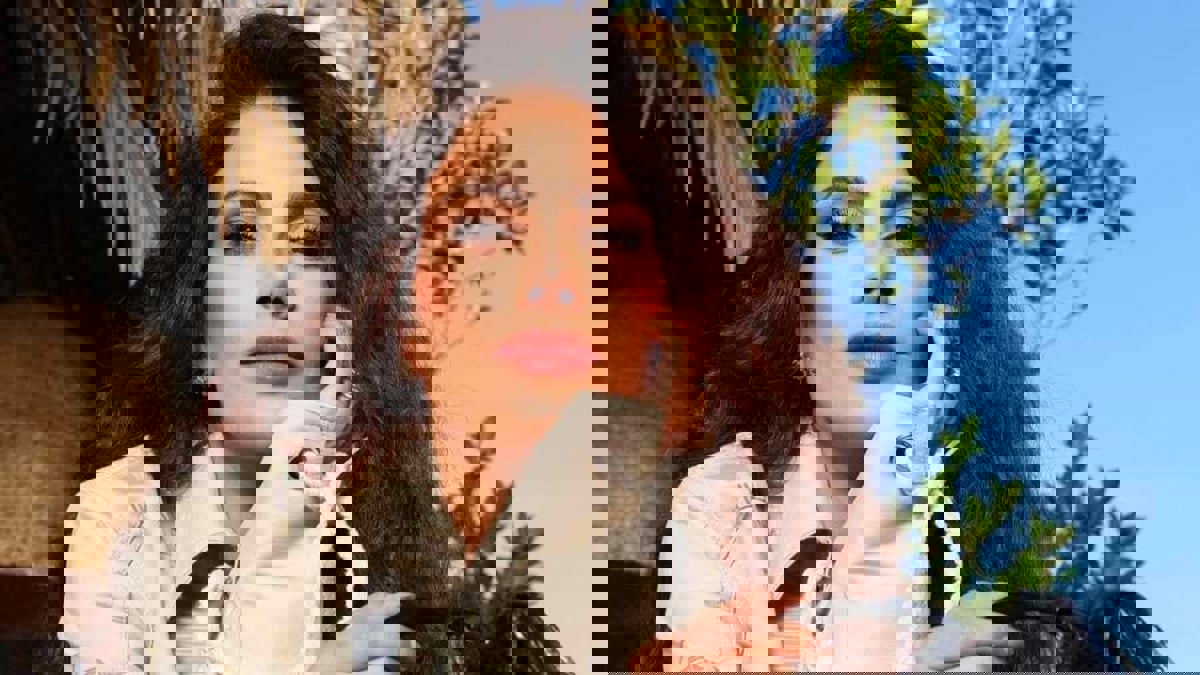 قوة وضعف وثقة.. تناقضات بشخصية صبا مبارك في "بين السطور" (فيديو)