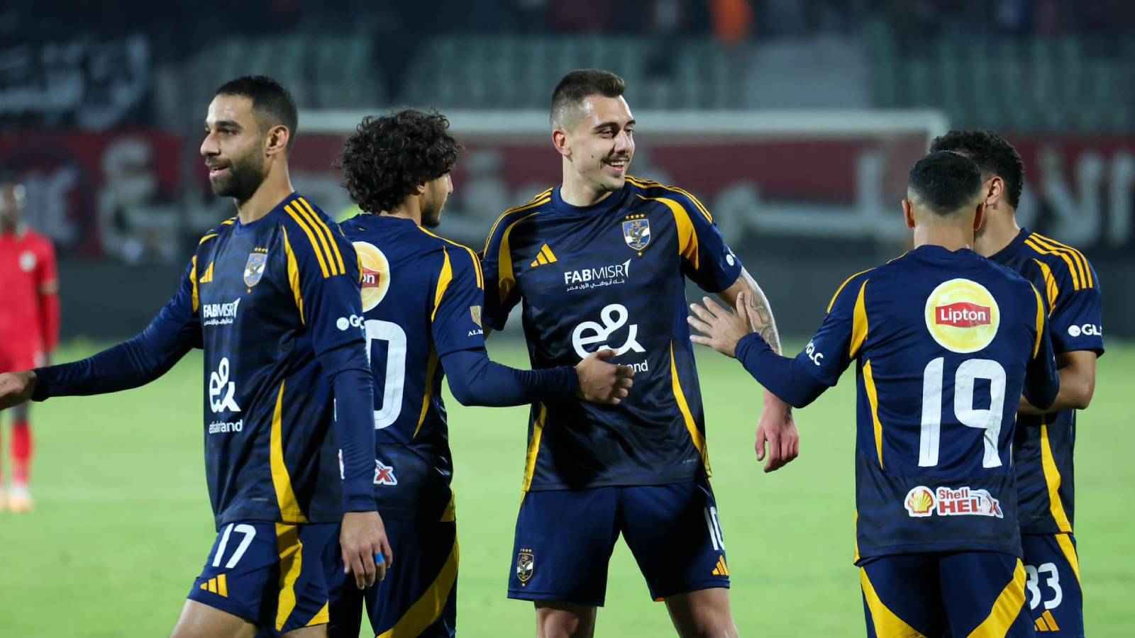 "من أين هذه الأموال؟".. الأهلي المصري يواجه "أخطر أسئلة" الميركاتو