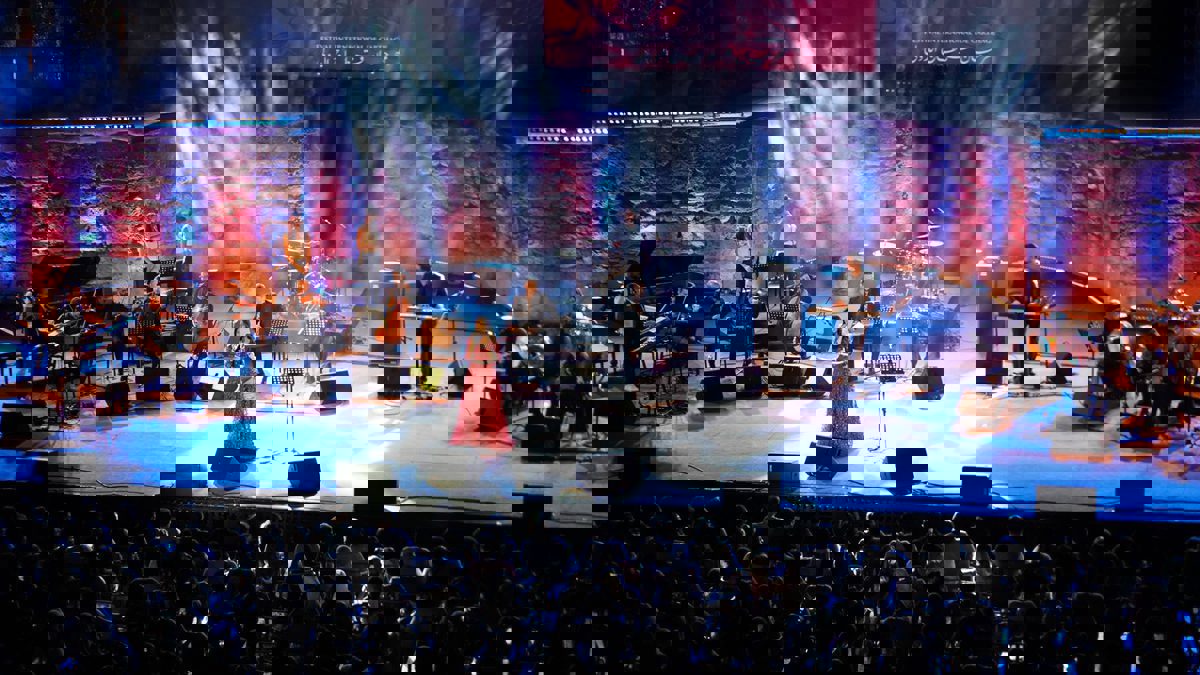 تونس.. مهرجان قرطاج يفتتح فعالياته بعرض "بحيرة البجع"