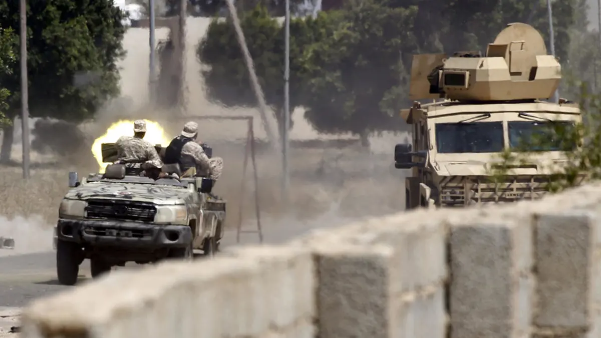 30 قتيلا في قصف استهدف الكلية العسكرية بطرابلس الليبية