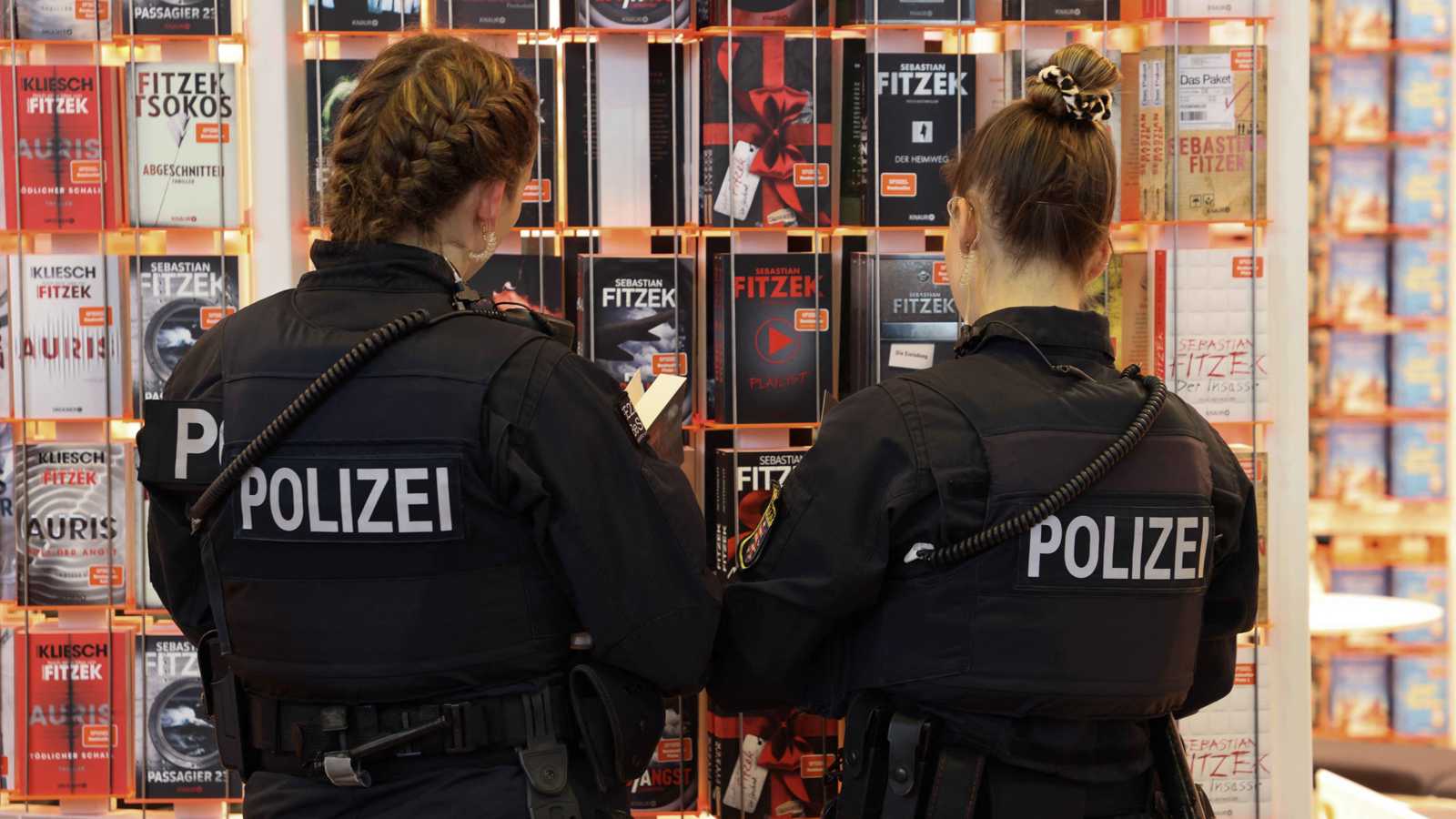 ألمانيا تعلن تفكيك خلية خططت لاستهداف "سوق عيد الميلاد"