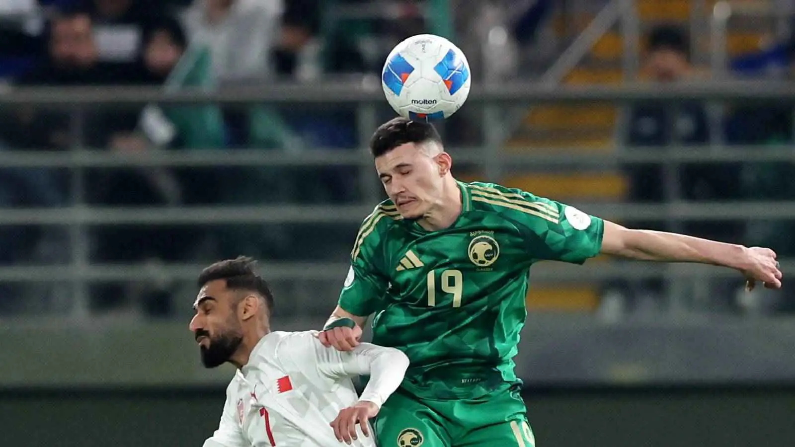 الاتحاد البحريني يتحرك رسميًا ضد حكم لقاء السعودية