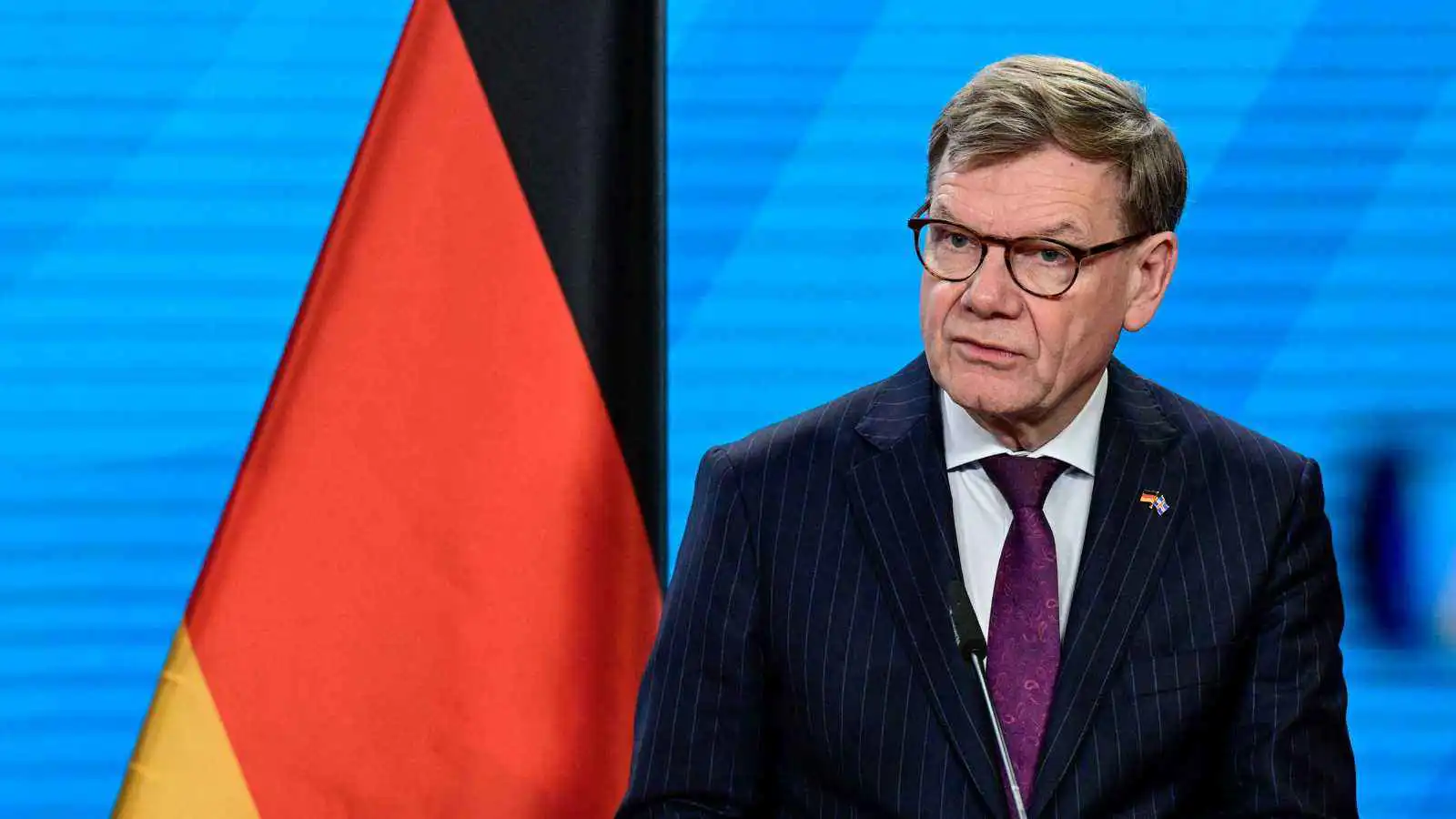 "لن نعزز الأمن إلا بوحدتنا".. ألمانيا تحذر من تصدع "الناتو" بسبب غرينلاند